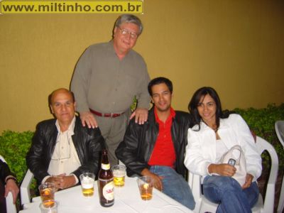 Foto - 11-08-2005-Benedito-Milton-Marcos_e_namorada.jpg