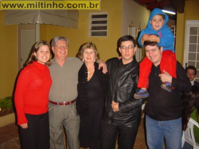 Foto - 11-08-2005-Milton-Yolanda-filhos-Murilo.jpg