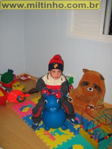Foto - Murilo_brincando_na_casa_da_Harumi-01.jpg