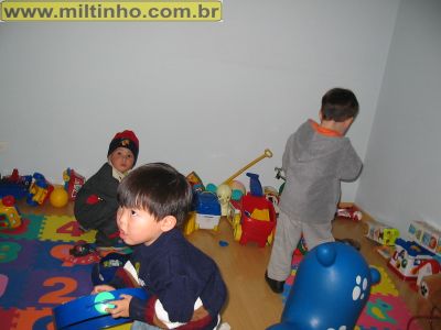 Foto - Murilo_brincando_na_casa_da_Harumi-03.jpg