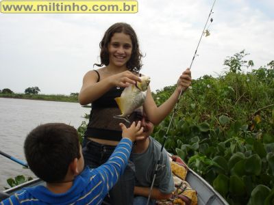 Foto - OUT2004-Murilo_&_pacu_&_regina.jpg