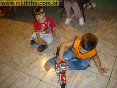 Foto - OUT2004-Murilo_e_Murilo.JPG